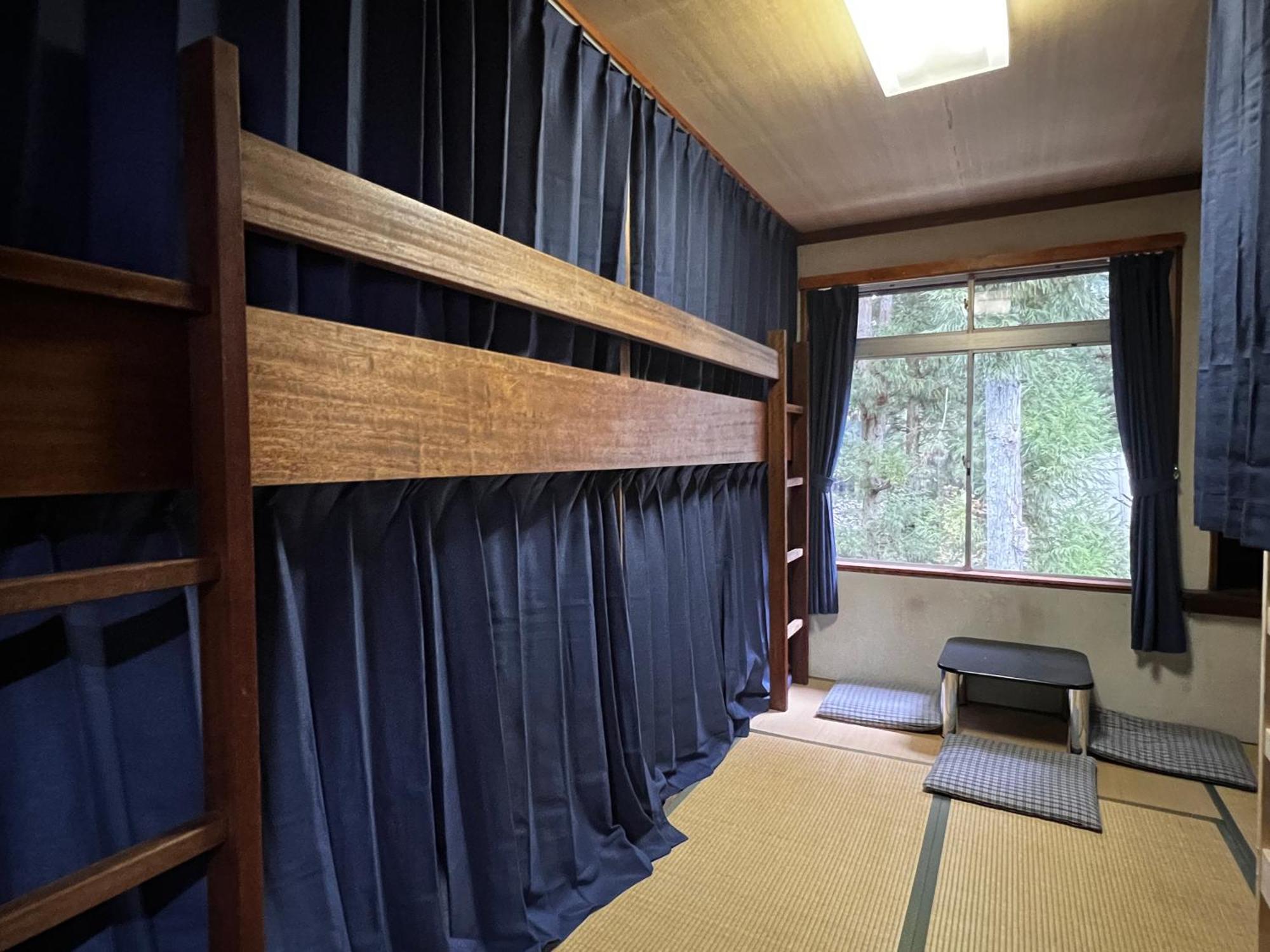 Sneaky Peaks Hotel Хакуба Екстериор снимка